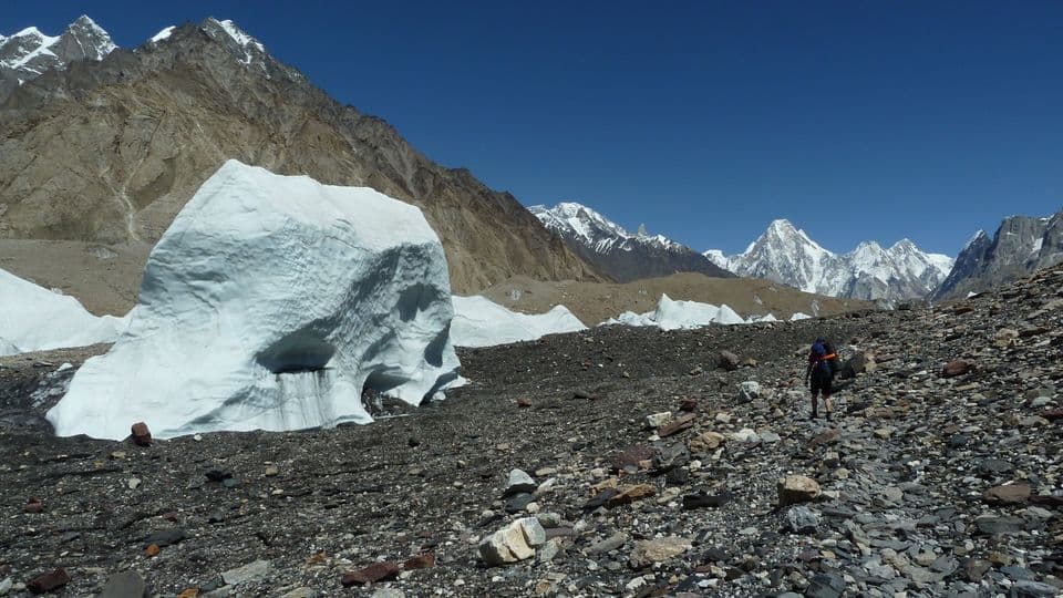 Explore Pakistan’s Trails Background